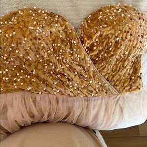 NWOT - never worn- gold dress- comfy sz 12/14